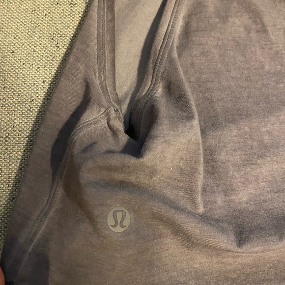 Never worn Lululemon sculpt cropped tank top - Picture 3 of 3